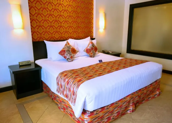 Horizon Karon Beach Resort & Spa